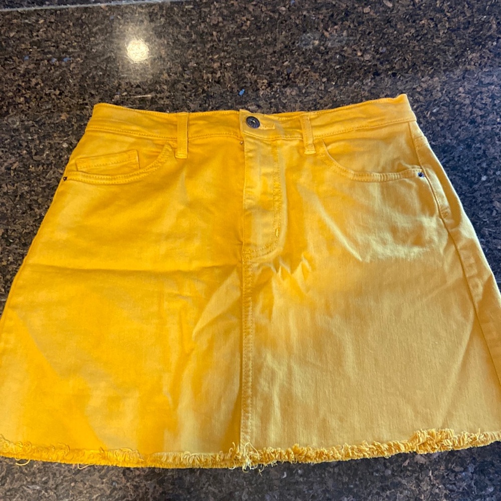 Short skirt